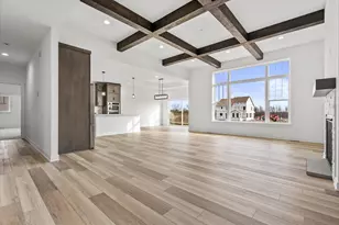 N66W20955 Sweet Clover Dr, Menomonee Falls, WI 53051 - Photo 12