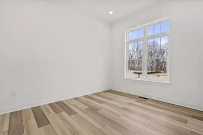 N66W20955  Sweet Clover Dr, Menomonee Falls, WI 53051 - Photo 16