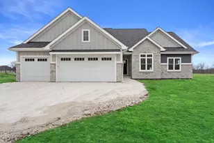 N66W20955 Sweet Clover Dr, Menomonee Falls, WI 53051 - Photo 1