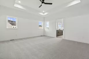 N66W20955 Sweet Clover Dr, Menomonee Falls, WI 53051 - Photo 18