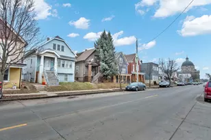 2477 S 6th St, Milwaukee, WI 53215 - Photo 4