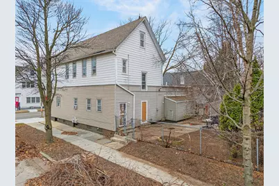 630 E Locust St #628-634, Milwaukee, WI 53212 - Photo 4