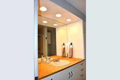 2525 S Shore Dr #5F, Milwaukee, WI 53207 - Photo 16