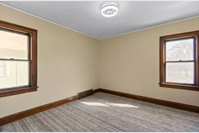 4062 N 25th St #4064, Milwaukee, WI 53209 - Photo 10