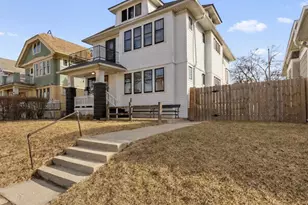4062 N 25th St, Milwaukee, WI 53209 - Photo 2