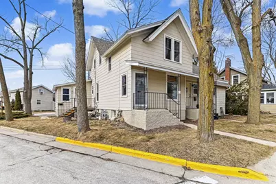 127  Clark St, Pewaukee, WI 53072 - Photo 2