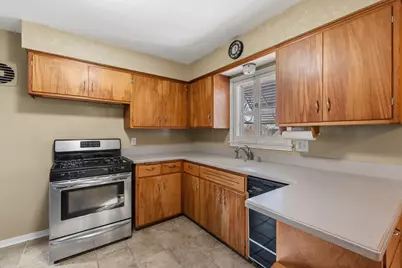 3235 N 95th St, Milwaukee, WI 53222 - Photo 12