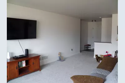 1023  McNish Ct, Sheboygan Falls, WI 53085 - Photo 2