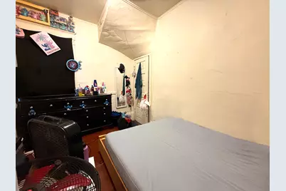 2421 W Scott St #2423, Milwaukee, WI 53204 - Photo 6