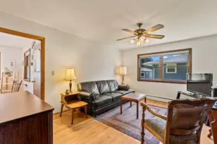 631 E Wilson St, Oconomowoc, WI 53066 - Photo 18