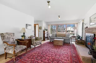 631 E Wilson St, Oconomowoc, WI 53066 - Photo 6