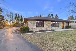 W180N8607 Town Hall Rd, Menomonee Falls, WI 53051 - Photo 1