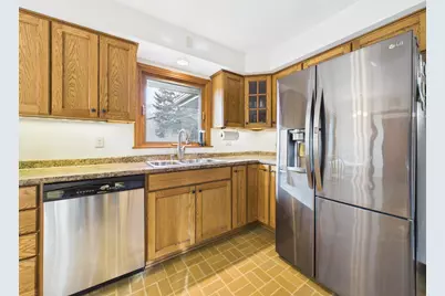 W180N8607  Town Hall Rd, Menomonee Falls, WI 53051 - Photo 32