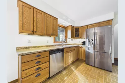 W180N8607  Town Hall Rd, Menomonee Falls, WI 53051 - Photo 28