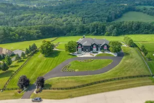 S17W28902 Price Ct, Genesee, WI 53188 - Photo 44