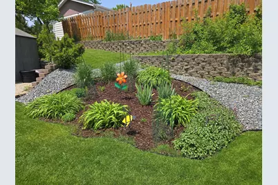 9830 W Plainfield Ave, Greenfield, WI 53228 - Photo 38