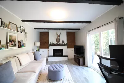 9830 W Plainfield Ave, Greenfield, WI 53228 - Photo 14