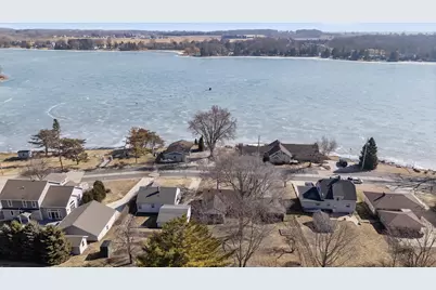 337  Lake Dr, Random Lake, WI 53075 - Photo 10