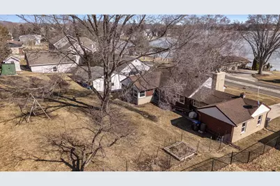 337  Lake Dr, Random Lake, WI 53075 - Photo 4