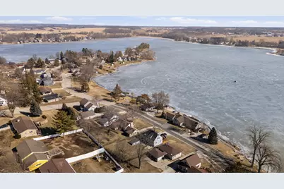 337  Lake Dr, Random Lake, WI 53075 - Photo 8