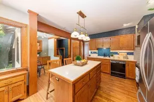 824 N 66th St, Wauwatosa, WI 53213 - Photo 10