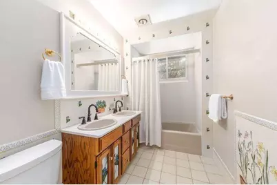 824 N 66th St, Wauwatosa, WI 53213 - Photo 24