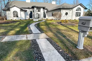 402 Wild Oak Dr, Manitowoc, WI 54220 - Photo 62