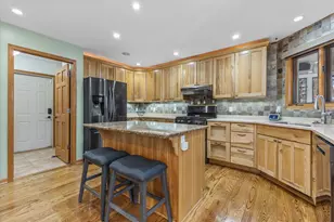 10974 14th Ct, Kenosha, WI 53158 - Photo 8