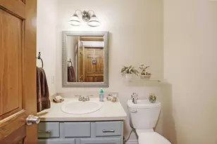 N52W16073 Bette Dr, Menomonee Falls, WI 53051 - Photo 14