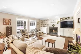 N52W16073 Bette Dr, Menomonee Falls, WI 53051 - Photo 4