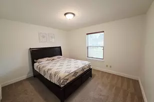 W172N10110 Woodbridge Ln, Germantown, WI 53022 - Photo 24