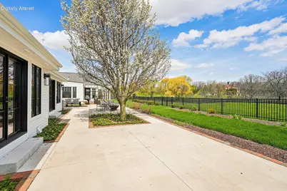 13700 N Riverland Rd, Mequon, WI 53097 - Photo 48