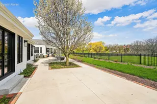 13700 N Riverland Rd, Mequon, WI 53097 - Photo 48