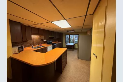 1008  Parkway Blvd, Two Rivers, WI 54241 - Photo 2