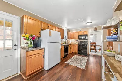 165 N Elmwood Ave, Burlington, WI 53105 - Photo 12