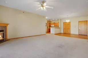 223 5th St, Hartford, WI 53027 - Photo 6