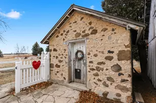 2237 Washington Ave, Cedarburg, WI 53012 - Photo 118