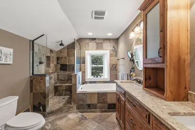 2237  Washington Ave, Cedarburg, WI 53012 - Photo 48