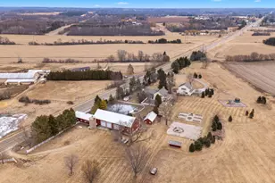 2237 Washington Ave, Cedarburg, WI 53012 - Photo 108