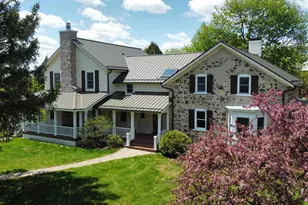 2237 Washington Ave, Cedarburg, WI 53012 - Photo 2