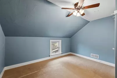 2237  Washington Ave, Cedarburg, WI 53012 - Photo 38