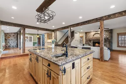 2237  Washington Ave, Cedarburg, WI 53012 - Photo 24