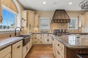 2237 Washington Ave, Cedarburg, WI 53012 - Photo 20