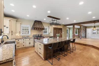 2237  Washington Ave, Cedarburg, WI 53012 - Photo 26