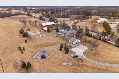 2237  Washington Ave, Cedarburg, WI 53012 - Photo 118