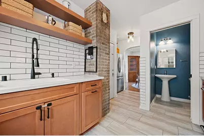 8202 W Woodland Ave, Wauwatosa, WI 53213 - Photo 12