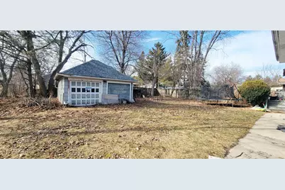 636 N 25th St, Sheboygan, WI 53081 - Photo 22