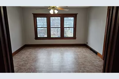 2304  Thor Ave, Racine, WI 53405 - Photo 10
