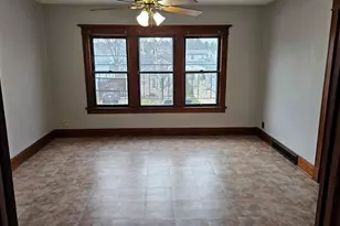 2304 Thor Ave, Racine, WI 53405 - Photo 10