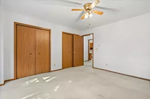 601 Barrington Ct, West Bend, WI 53095 - Photo 24